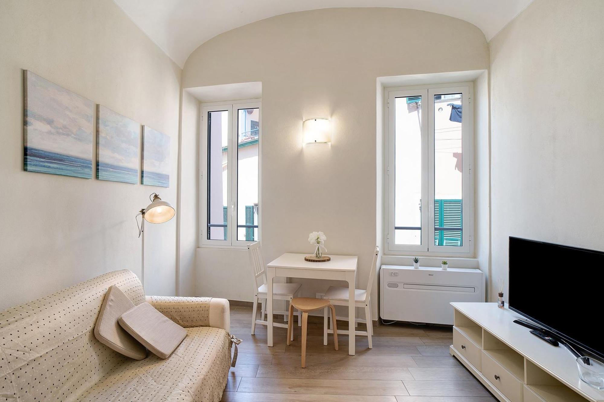 Casa Elena Apartment บอร์ดิเกรา ภายนอก รูปภาพ